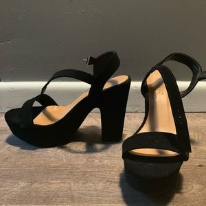 Black Bamboo Thick Pumps